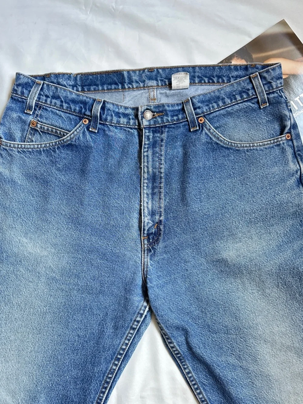 Vintage Levi's 505 Regular Fit Light Blue Jeans - Picture 2 of 12